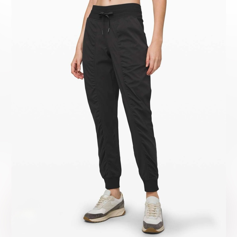 lululemon Dance Studio Mid-Rise Jogger 
Full Length - Size 4